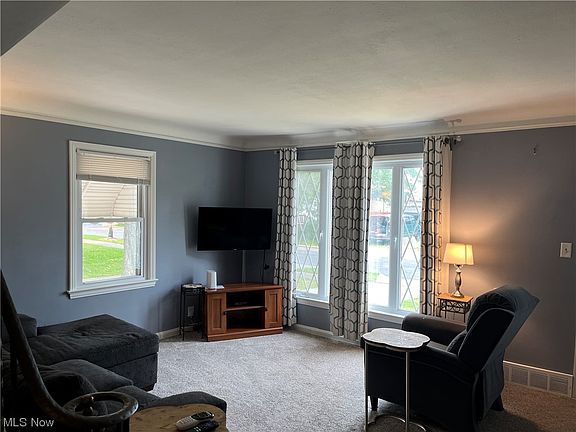 2nd image of 709 South St