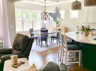 2731 Walker Rd, Matthews, NC 28105