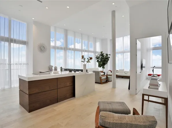 495 Brickell Ave APT 4102, Miami, FL 33131