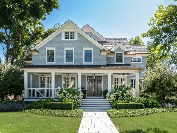 705 N Wheaton Ave, Wheaton, IL 60187