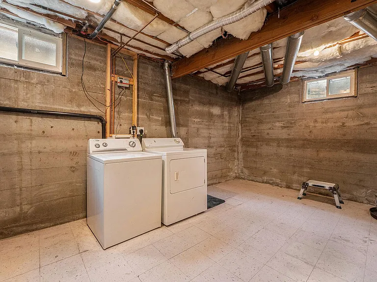 4794 Isabell St — Photo 3