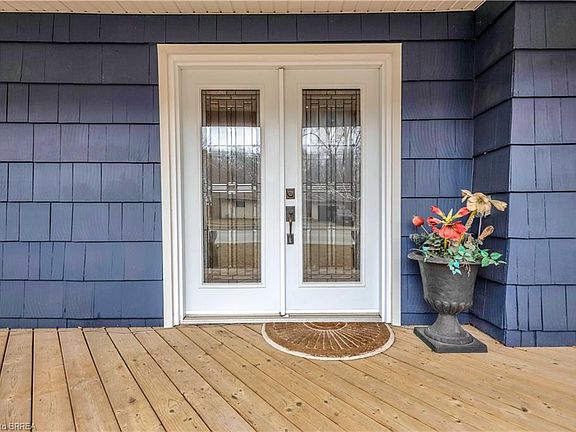 5th image of 49 Locks Rd