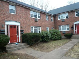 41 Charter Oak St, Manchester, CT 06040