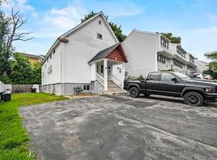 35 Grammont Rd, Worcester, MA 01607