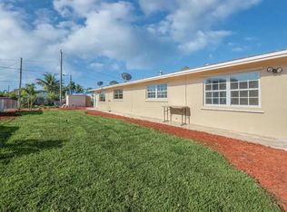 5884 Mango Rd, West Palm Beach, FL 33413