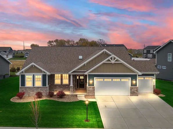 10435 Brook Haven Dr, Saint John, IN 46373