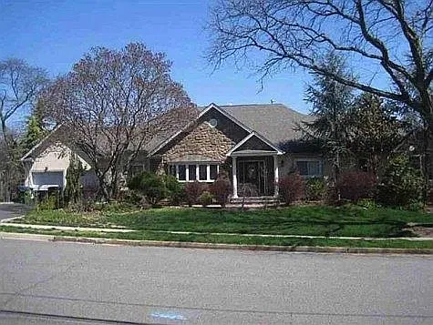 6 Monica Dr photo 1