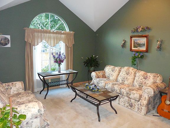 3rd image of 11055 SE 270th Ct
