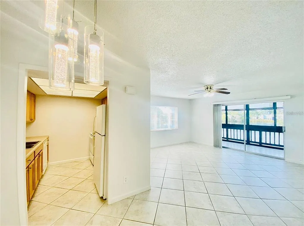 1 bed, 1.0 bath, 710 sqft, $1,589 — Photo 4
