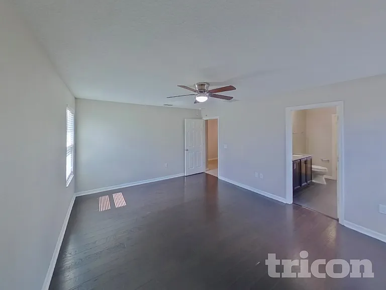 10710 Southern Forest Dr — Photo 6