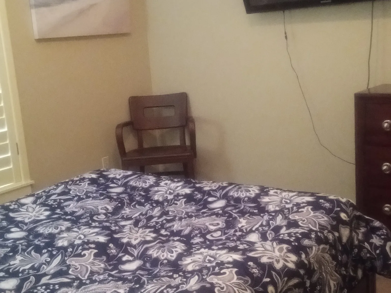 Single Bedroom in a Home for Rent — Photo 3
