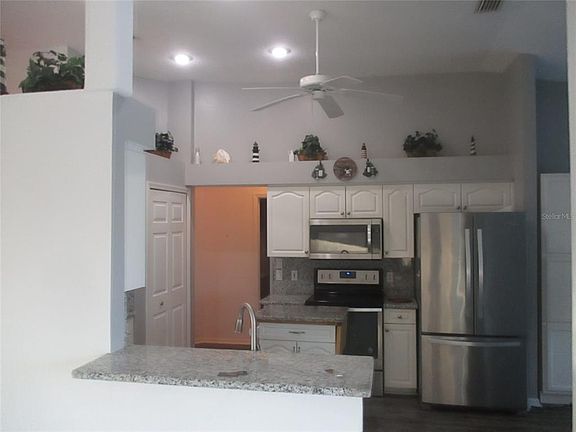 2nd image of 5848 Cleveland Rd