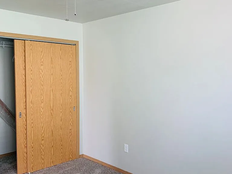 1025 N Russell St — Photo 9