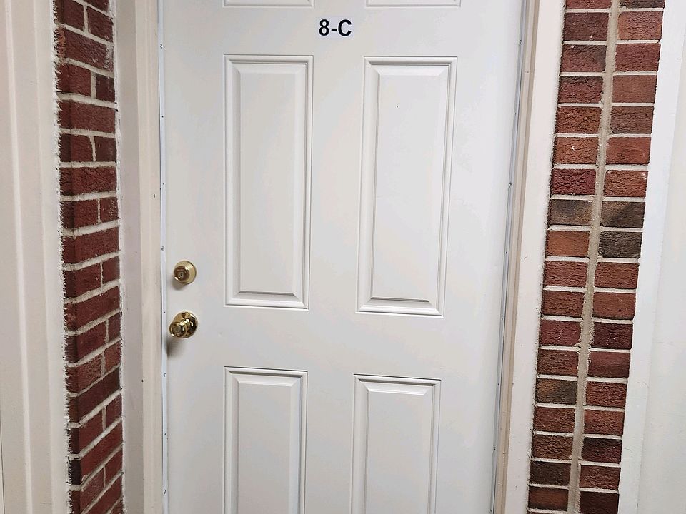 1st image of 2822 Cypress Way APT 8