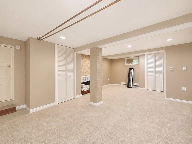 54 Cottage Pl #1 — Photo 14