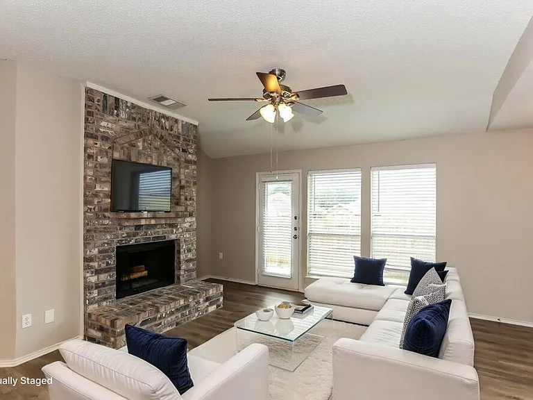 7445 Arbor Hill Dr — Photo 6