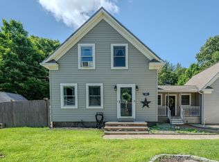 44 Pine St, Peabody, MA 01960