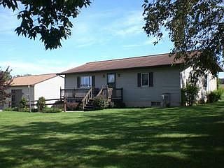 2nd image of 7031 Cincinnati Zanesville Rd NE