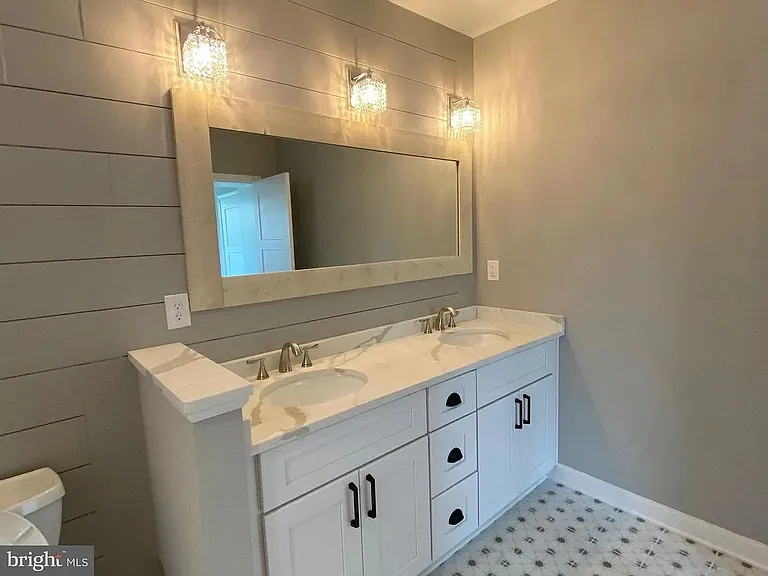 211 Sillery Bay Rd — Photo 38