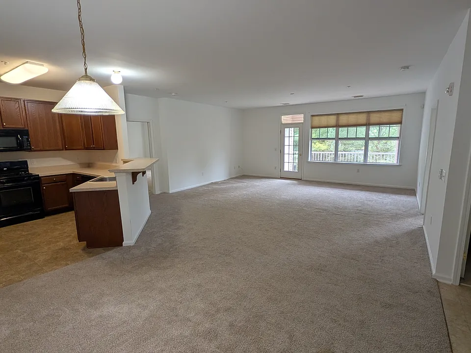 526 Timberlake Dr