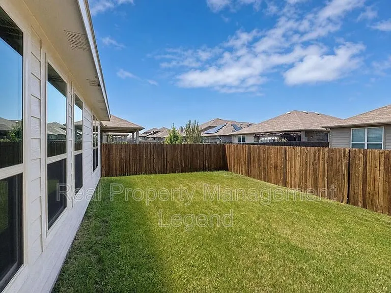 5601 Portola Ln — Photo 28