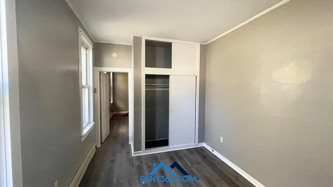 2 bed, $1,080 — Photo 1