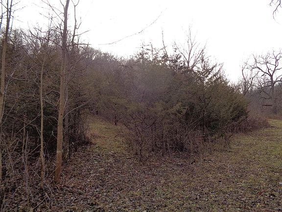 5th image of 151 Cogan Dr