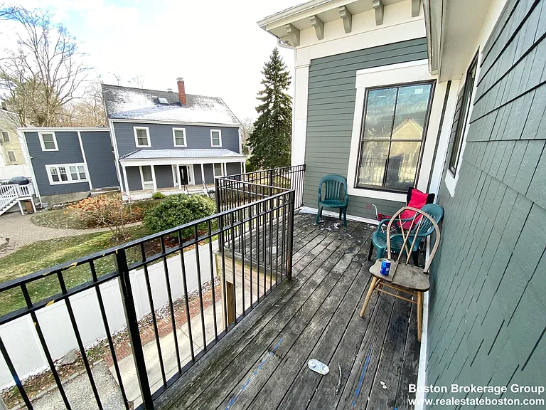 89 Cedar St #3 — Photo 13