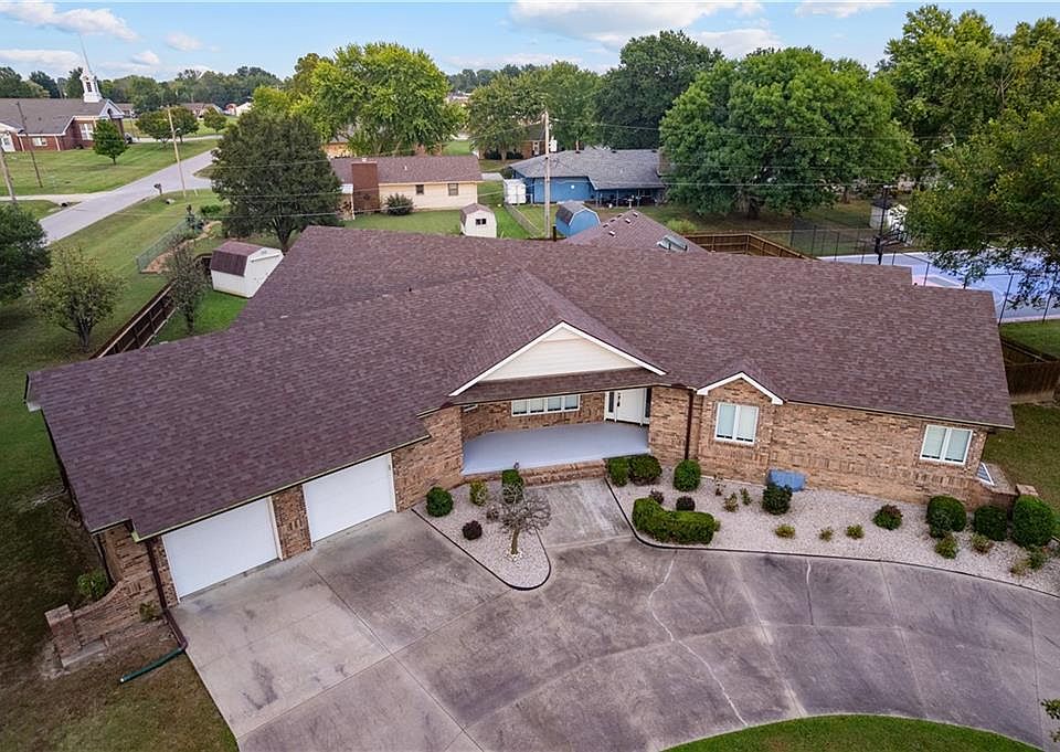 1st image of 707 Quail Creek Rd