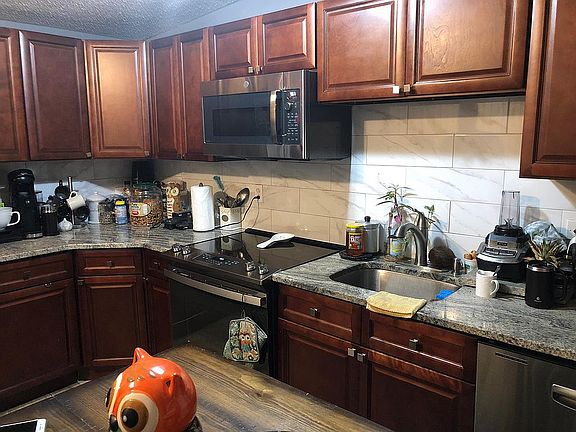 4th image of 2559 18th Ave N