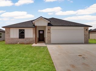 5600 W Mangrove St, Springfield, MO 65802