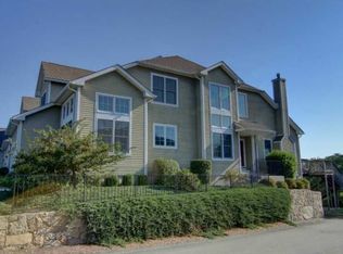 20 Seal Island Rd, Bristol, RI 02809