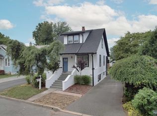 162 4th St, Bergenfield, NJ 07621