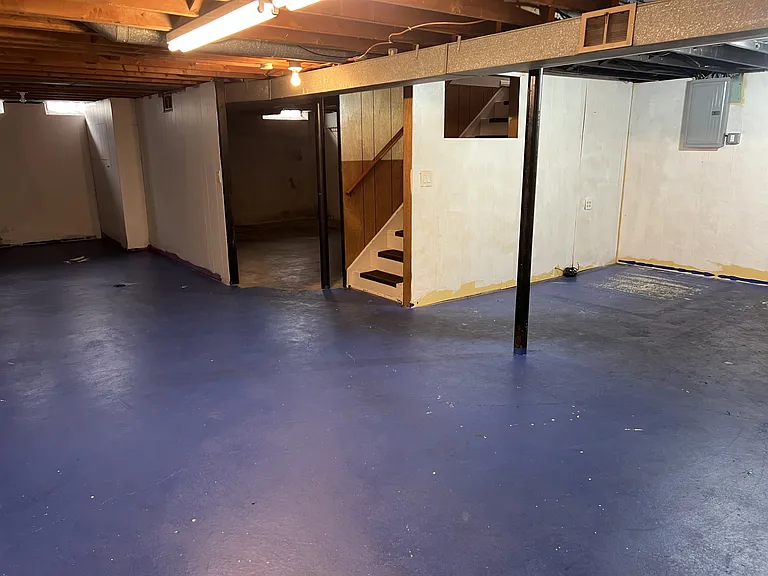 736 Forest St — Photo 12