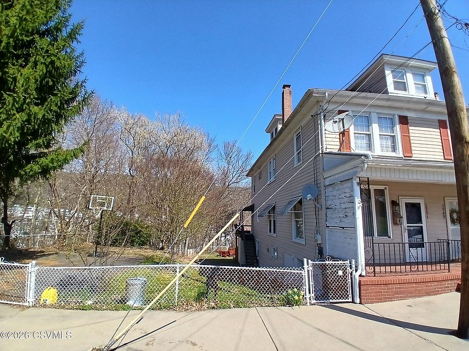 1st image of 1351 W Spruce St