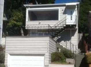 6100 Laird Ave, Oakland, CA 94605