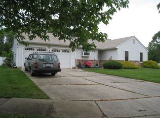 5 Smallwood Ct, Marlton, NJ 08053