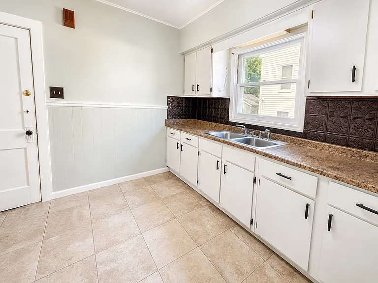 1660 Lauderdale Ave #1 — Photo 4