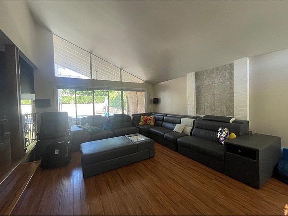 4th image of 5500 Bluebell Ave