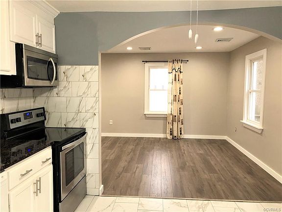 4th image of 6032 Glenway Dr