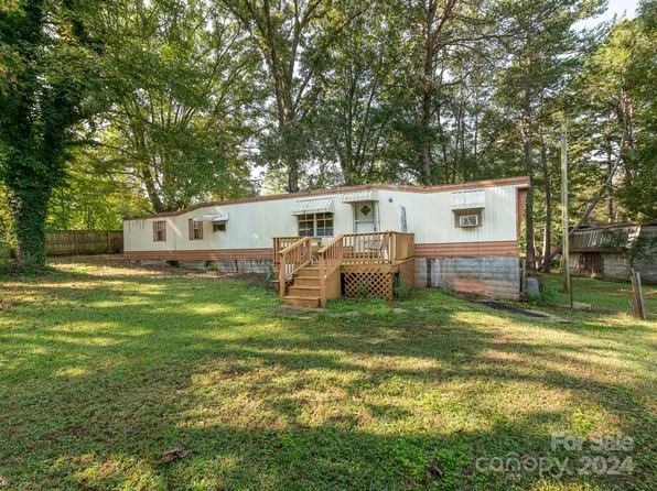 2118 Hillcrest Rd, Dallas, NC 28034