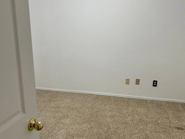 1819 E Marquette Dr — Photo 6