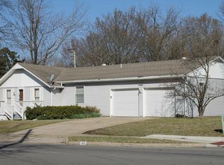409 E Whitney St, Olathe, KS 66061