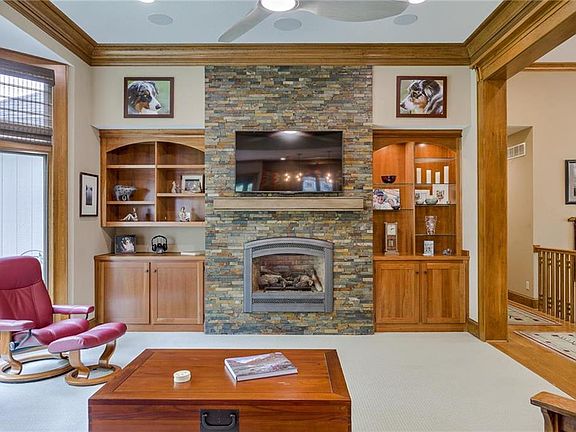 2nd image of 7025 NW Scenic Dr