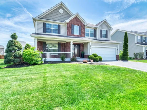 141 Bluegrass Pkwy, Oswego, IL 60543