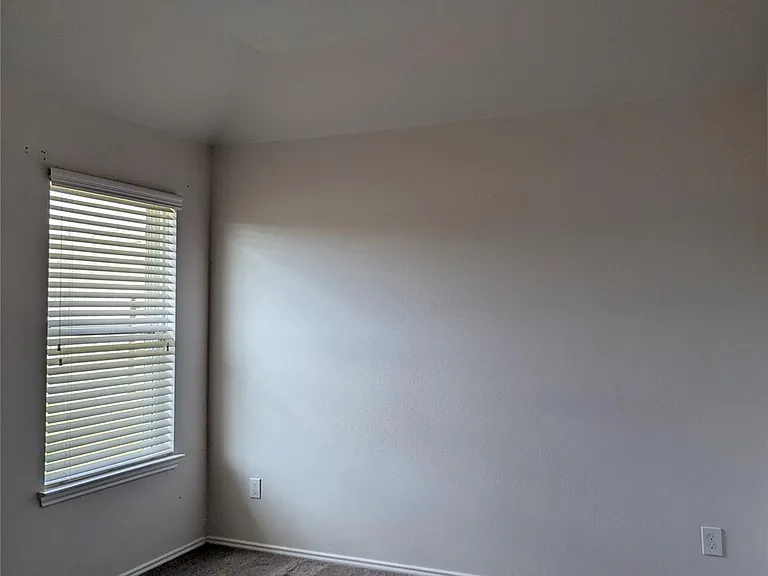 13319 Lansdown St — Photo 17