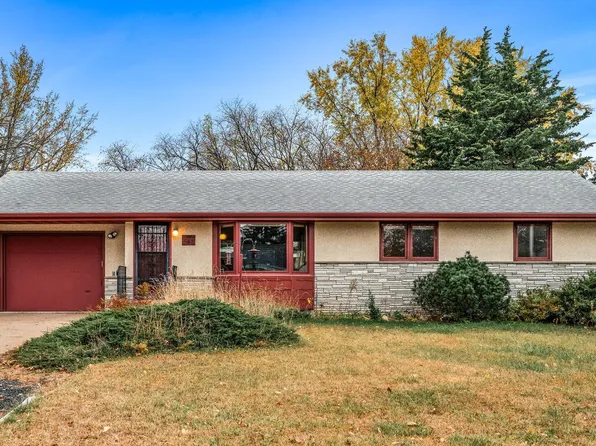 548 Manor Dr NE, Spring Lake Park, MN 55432
