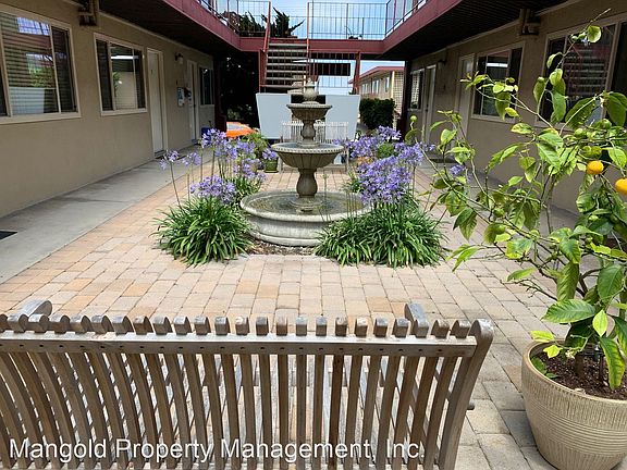 2nd image of 843 Hawthorne St #5