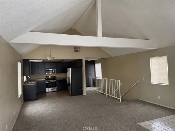 2666 E Jefferson St, Carson, CA 90810