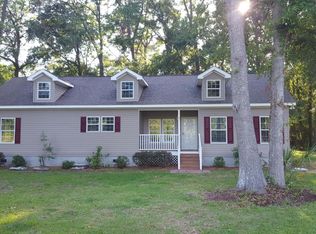4 Riley Rd, Beaufort, SC 29906